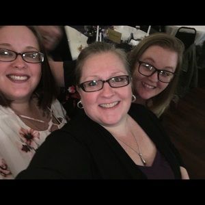 Meet your Posher, Melissa